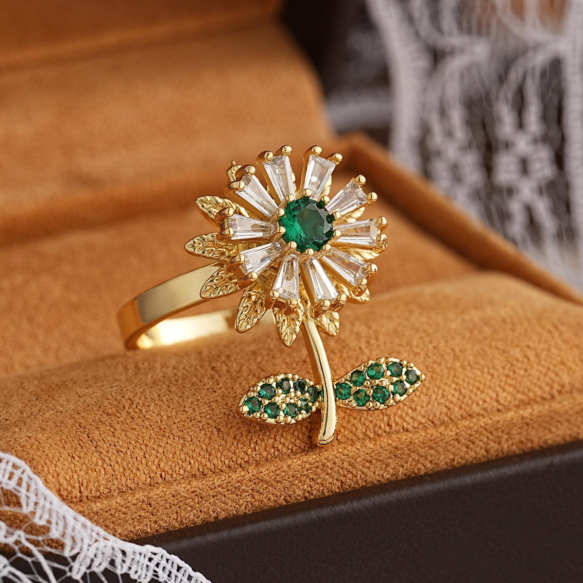 Women's 360° Rotating Color-Changing Flower Ring - Stainless Steel Interchangeable Face Jewelry with Multi-Color Options (Purple, Green, Pink, Red, Clear) | Rotatable Flower Petals & Center | Birthday/Baptism/Halloween/Christmas Gift | Elegant Gift Box
