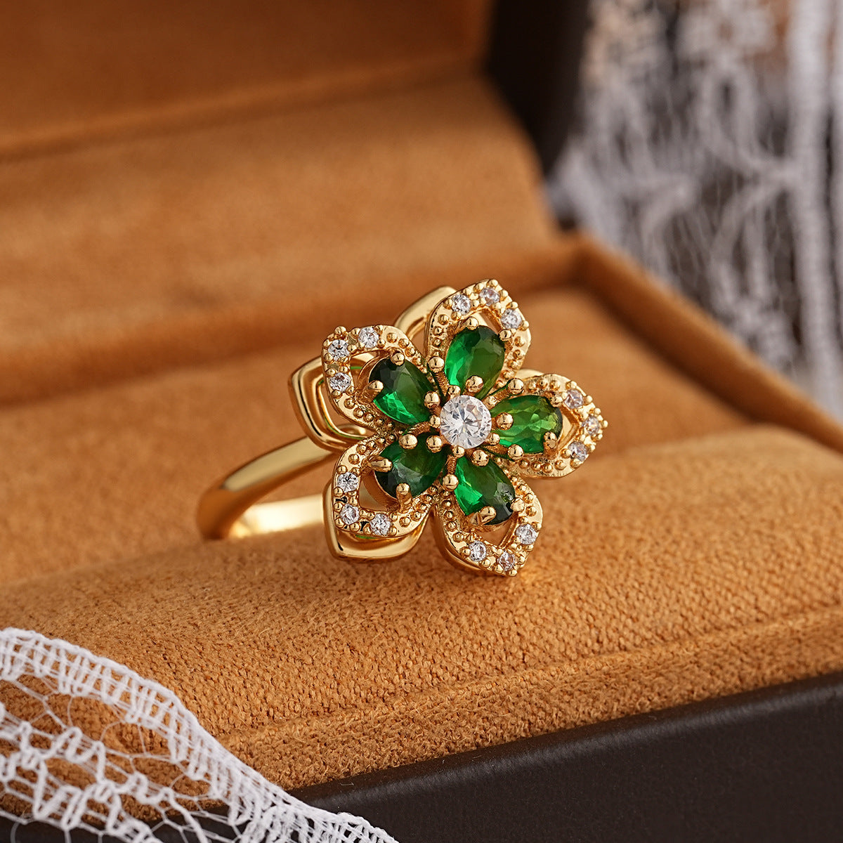 Women's 360° Rotating Color-Changing Flower Ring - Stainless Steel Interchangeable Face Jewelry with Multi-Color Options (Purple, Green, Pink, Red, Clear) | Rotatable Flower Petals & Center | Birthday/Baptism/Halloween/Christmas Gift | Elegant Gift Box